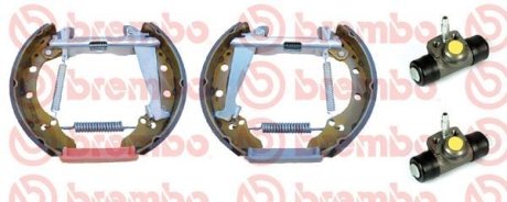 Комплект тормозных колодок BREMBO K85 029 (фото 1)