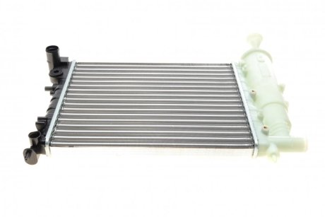 Радиатор, охлаждения дивгателя NRF 58067 (фото 1)