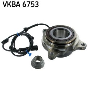 Комплект подшипника ступицы колеса SKF VKBA 6753