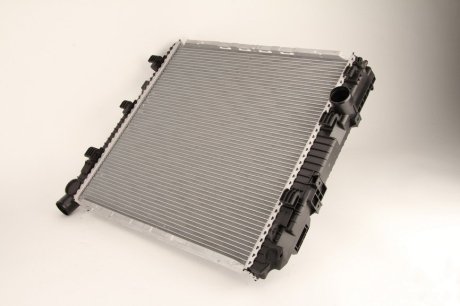 Радиатор, охлаждения дивгателя THERMOTEC D7ME009TT (фото 1)