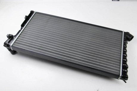 Радиатор, охлаждения дивгателя THERMOTEC D7P006TT (фото 1)